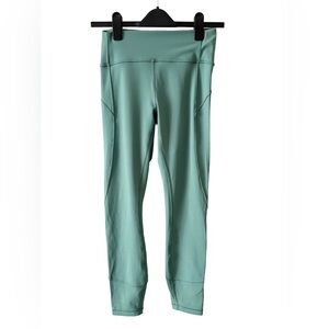 Lululemon Wunder Train Leggings – Size 6